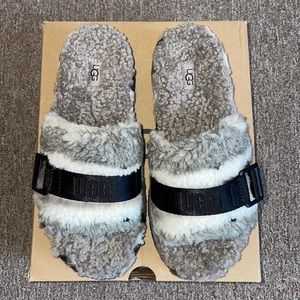 UGG, NEVER WORN!, Unisex, multi colored, furry slip on slides, Size 8W
